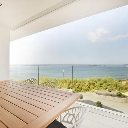 Infinity 1-9 Luxe Sea View 3b Vakantiehuis